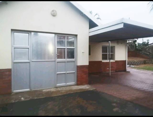 225M² BUSINESS FOR SALE IN BLUFF